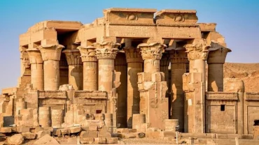 DRIVING BETWEEN ASWAN AND LUXOR: HOW TO VISIT KOM OMBO, EDFU & ESNA