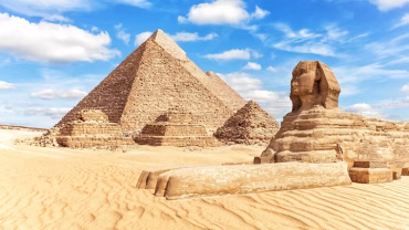 PYRAMIDS OF GIZA: THE COMPLETE GUIDE FOR FIRST-TIME VISITORS